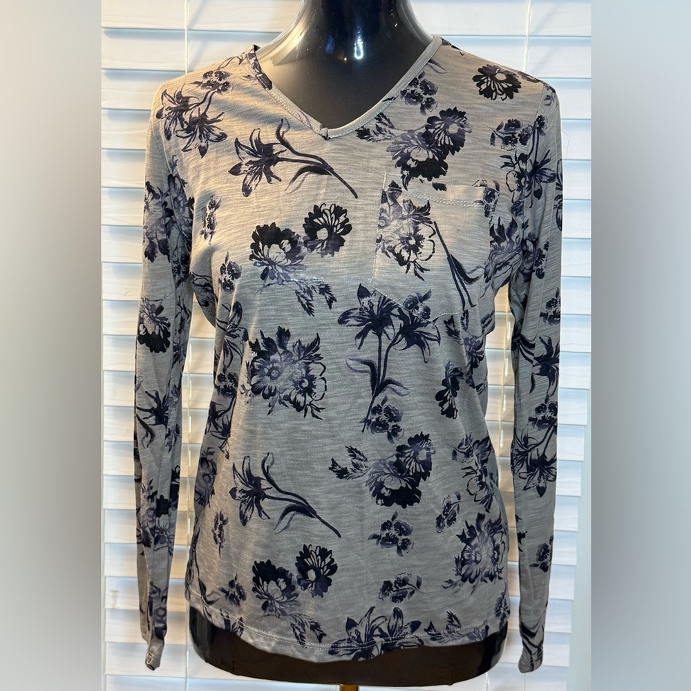 Architect V-Neck Long Sleeve Floral Top with Pocket, Size XS, NWT